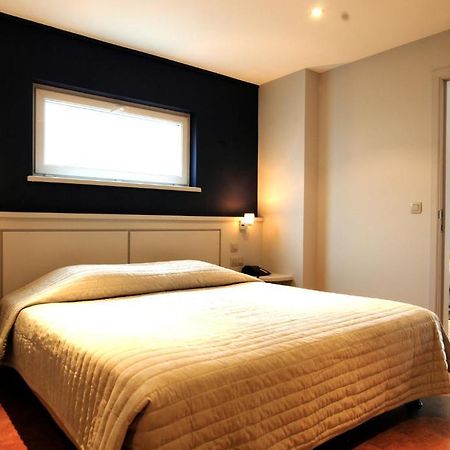 Hotel Le Joli Bois Waterloo Room photo