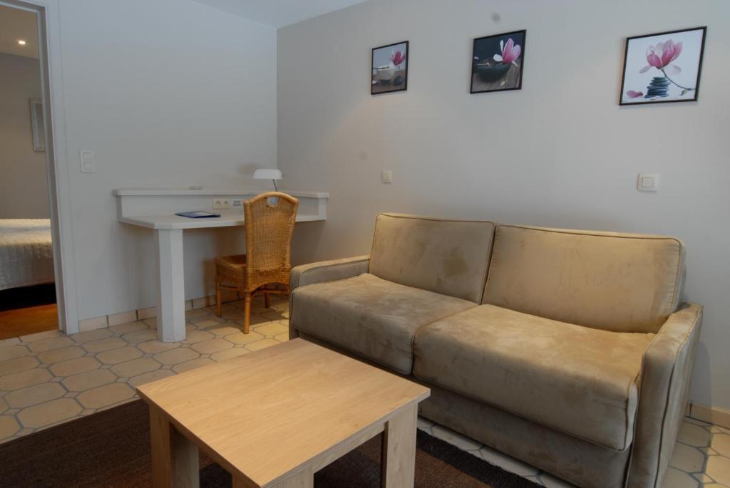 Hotel Le Joli Bois Waterloo Room photo